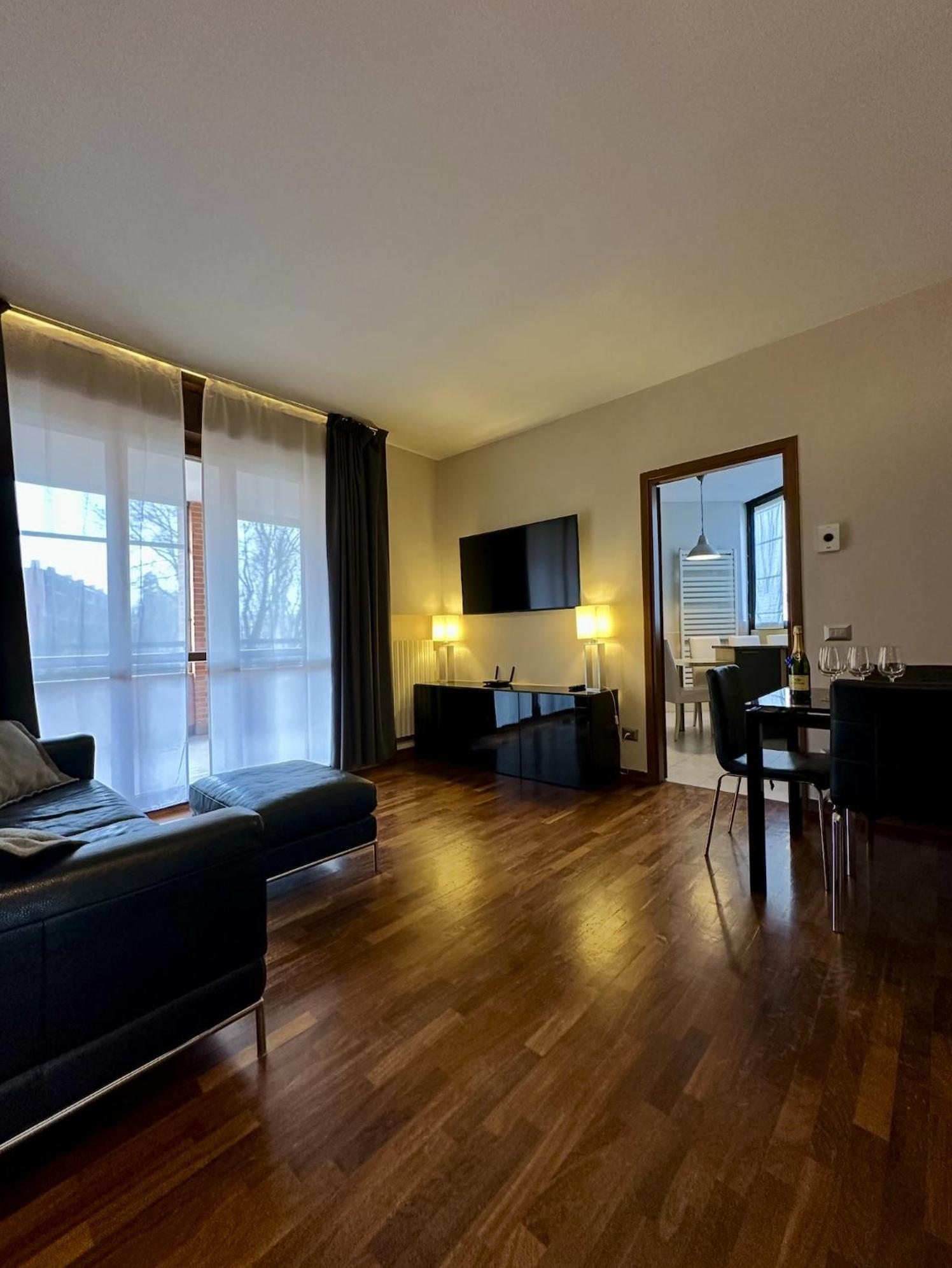 King Apartment Milano Bocconi Bagian luar foto